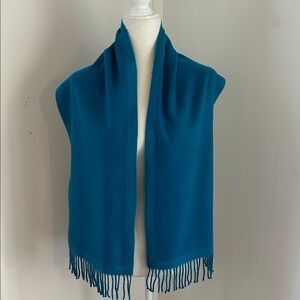 Amicale Cashmere Vibrant Blue Scarf